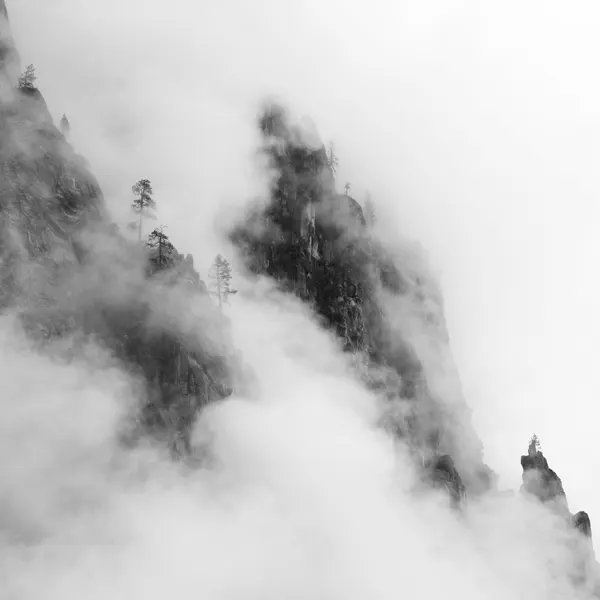 Misty Mountain Peaks by Chengming