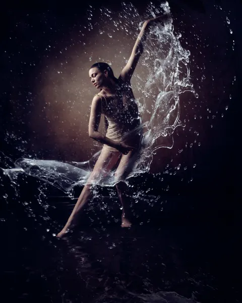 Elegant Water Dance by Ineke Mighorst