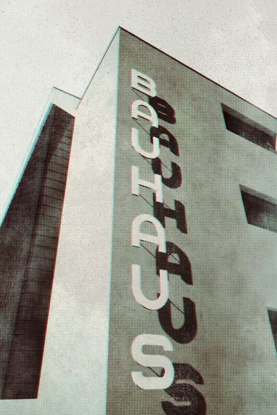 Bauhaus Building Design by Rosana Laiz Blursbyai