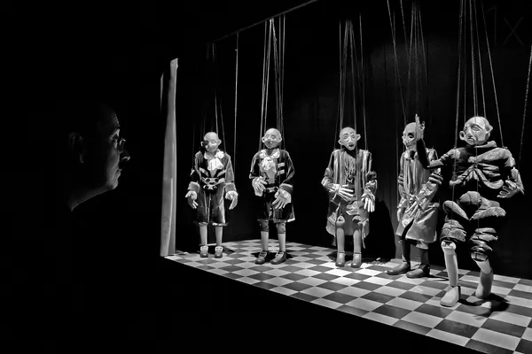 Puppet Master and Marionettes by Luis Sarmento