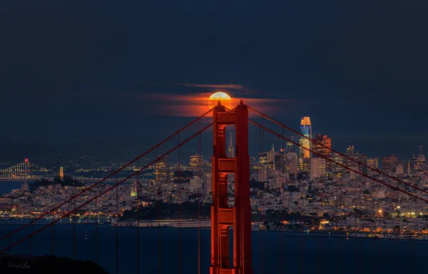 Golden Gate Bridge Moonrise by ANNA AN