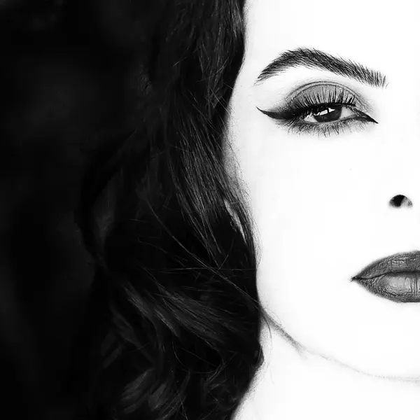 Dramatic Eye Look by Josefina Melo