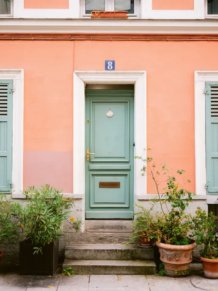 Rue de Cremieux number 8 - Paris by Raisa Zwart