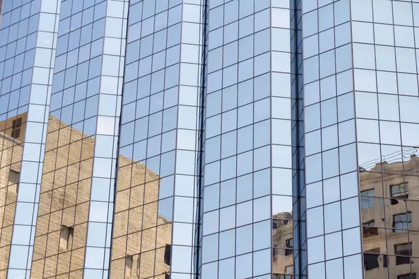 Dynamic Cityscape Reflections by Tom Windeknecht
