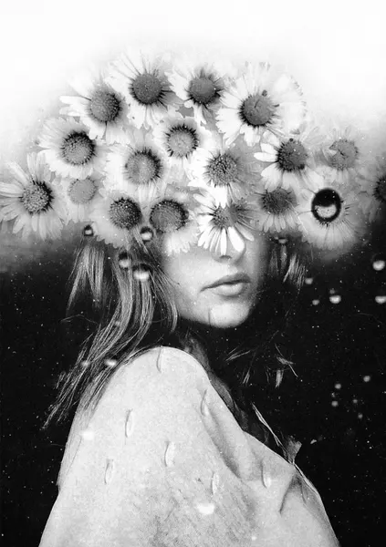 Daisy Crown Portrait by Ingrida Urbonavičienė