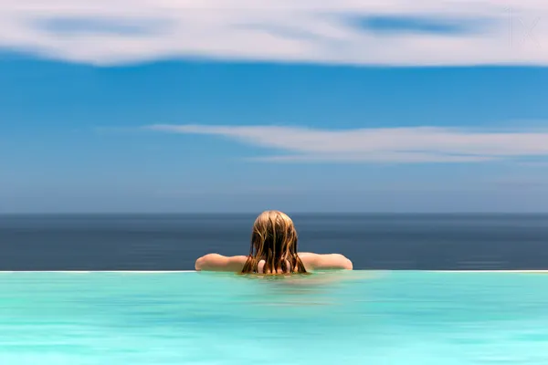 Relaxing Ocean Infinity Pool by Frank Wijn