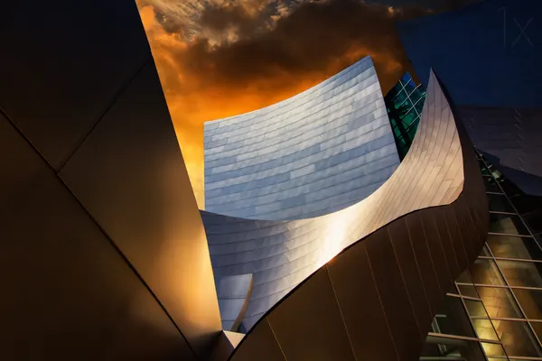 Dramatic Architectural Curves by Ron Jones