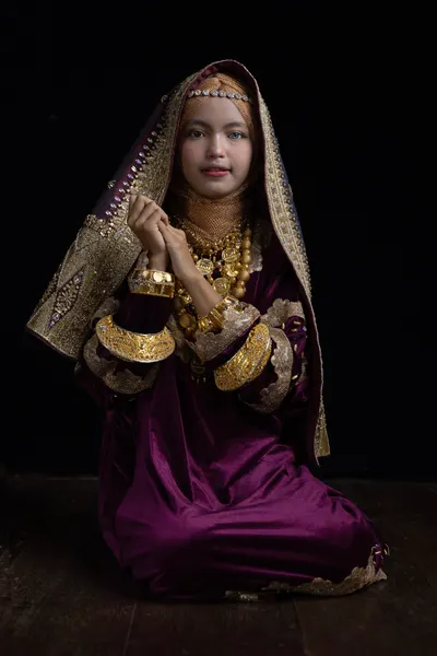Opulent Cultural Portrait by Sita Gramich