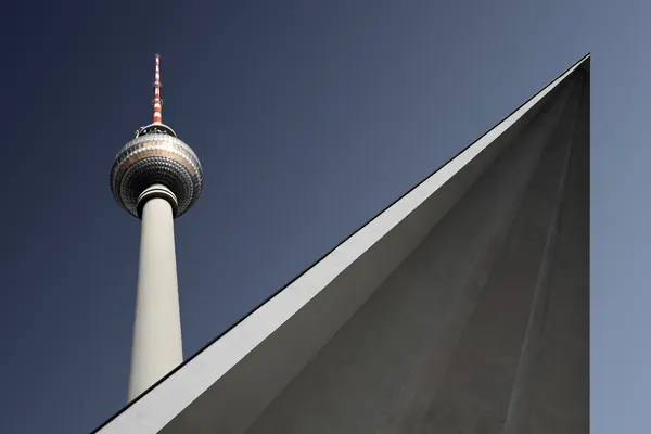Modern Berlin Tower Geometry by Markus Kühne
