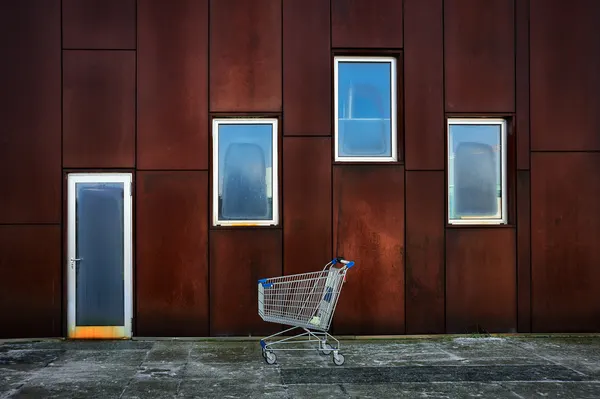 Empty Cart Facade by Fiorenzo Rondi