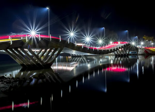 Dynamic Night Bridge by Ihosvanny González Báez
