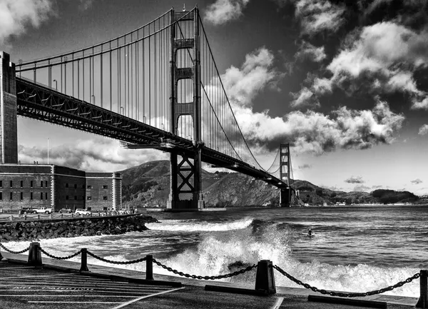 Golden Gate Bridge Waves by Jois Domont ( J.L.G.)