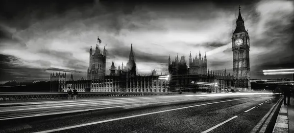 Big Ben Night Trails by Ido Meirovich