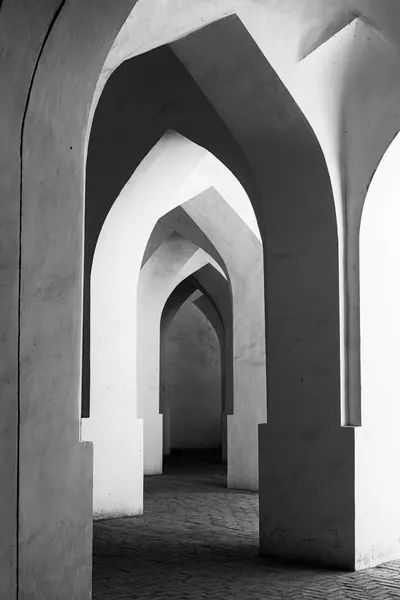 Arched Perspective by Rudy Mareel