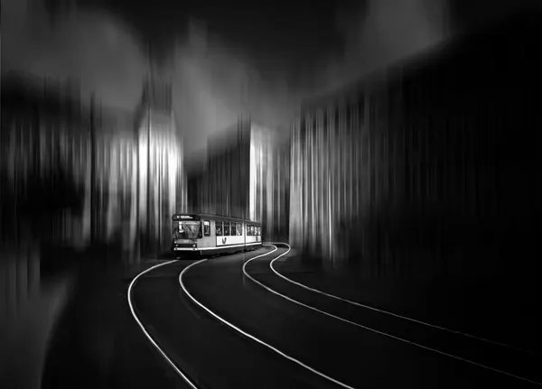 Dynamic City Tram by Jiahong Zeng