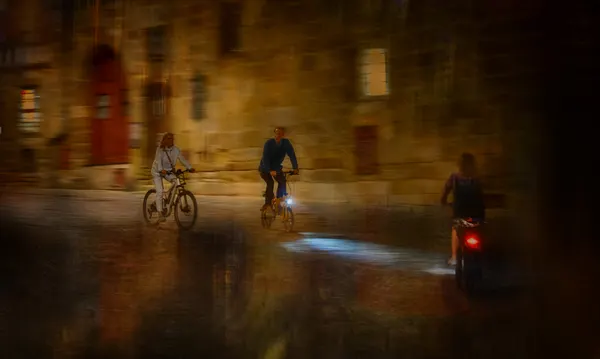 Dynamic Night Cycling by Anette Ohlendorf
