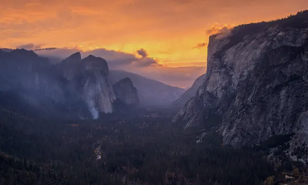 Yosemite Valley Sunset by Ning Lin