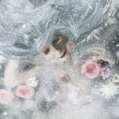 Serene Floral Dream, wall art by Ewa Całkosińska-Kajzer