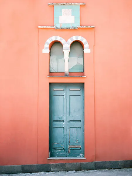 The Capri door, wall art by Raisa Zwart