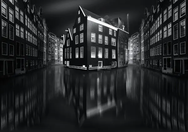 Amsterdam Canal Night, wall art by Dani Otero Sobrino