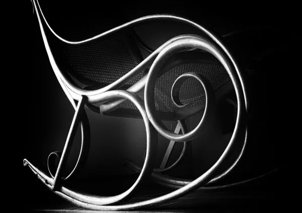 Bentwood Spiral Chair, wall art by José Manuel cruz